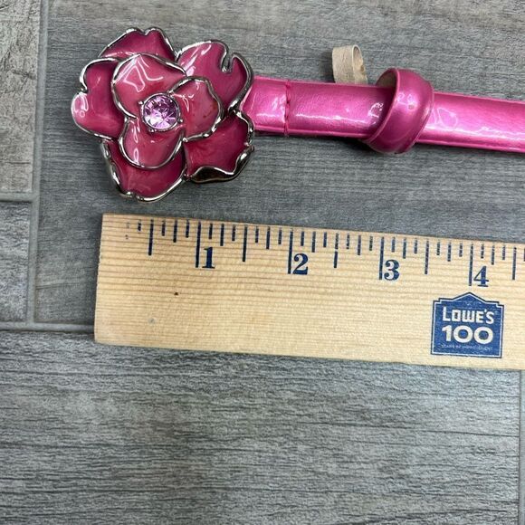 Vintage pink Leather Belt w flower buckle w stone in the middle. - Picture 7 of 8